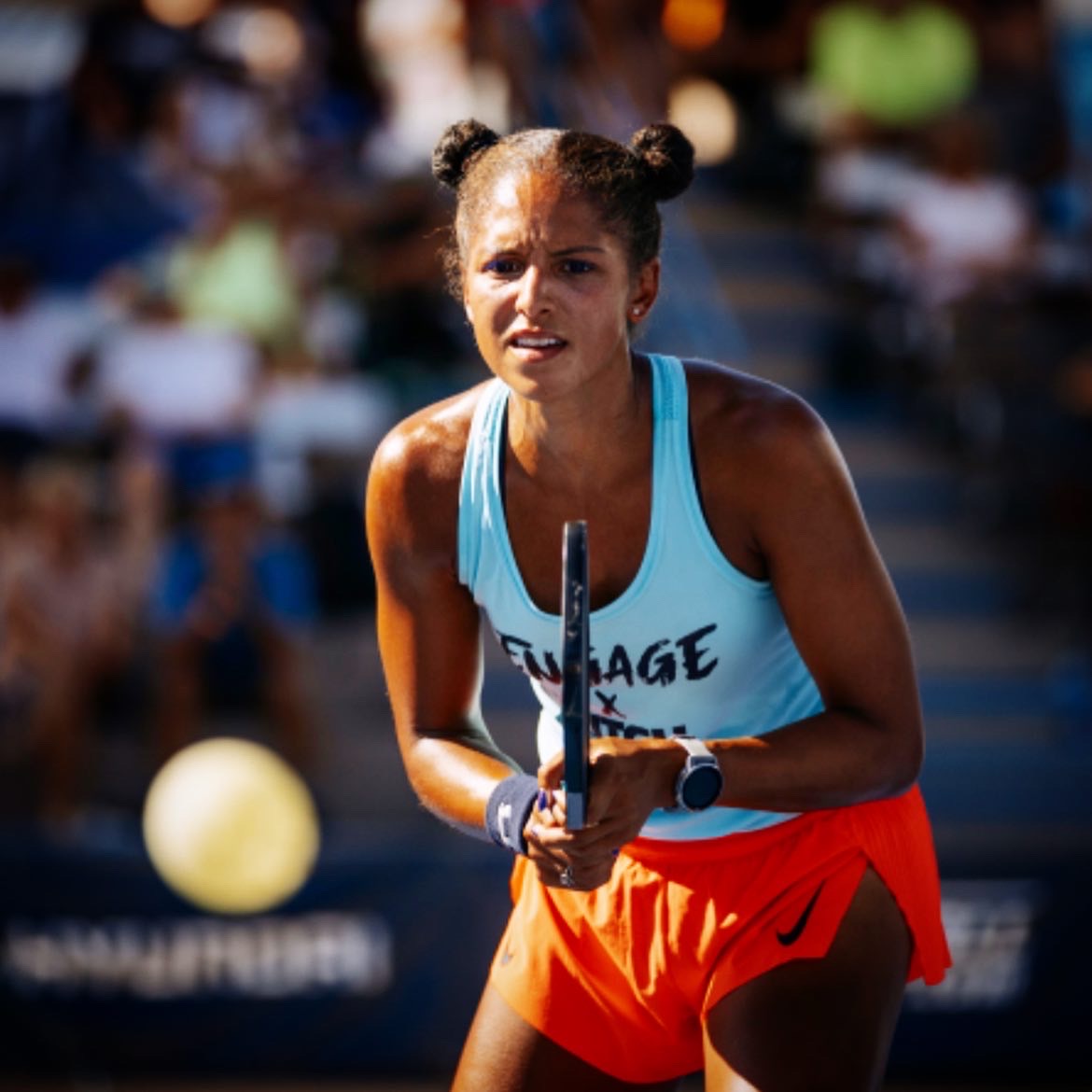 When to hit a Dink vs a Hard Shot